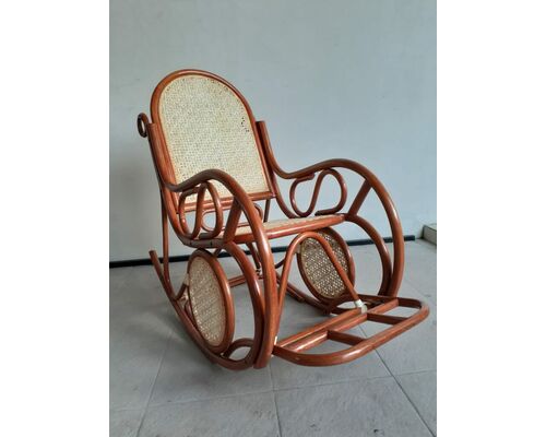 Кресло-качалка Свит из натурального ротанга коньяк - Фото №1